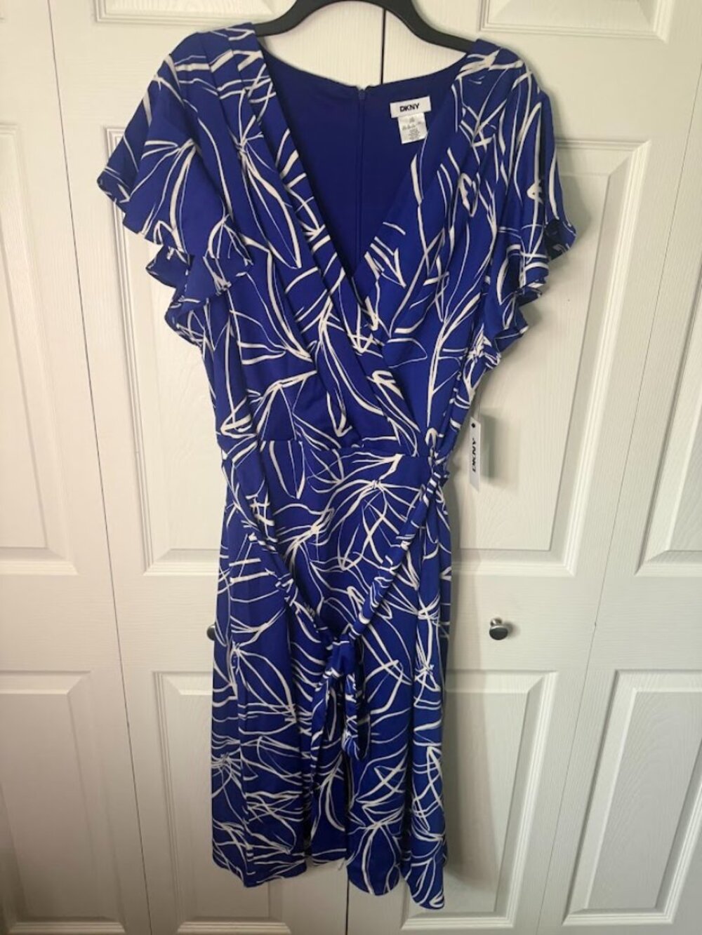DKNY Blue and White Sleeve Dresses Size 22W